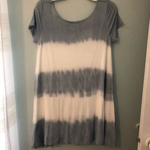 🌻NWT. LuLu’s Blue and White Ombré Top/Short Dress